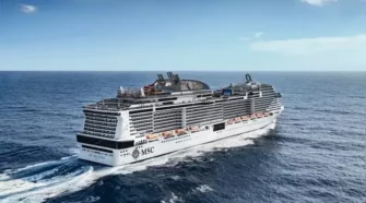 《MSC地中海郵輪榮耀號比較攻略》MSC榮耀號、鑽石公主號、挪威太陽號PK｜2025最強郵輪行程、價格、設施懶人包